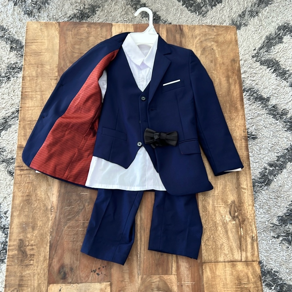Boys Size 6 Navy Suit with shirt vest pants and bow tie
